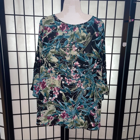 New directions ladies blouse size 2X - Picture 4 of 5